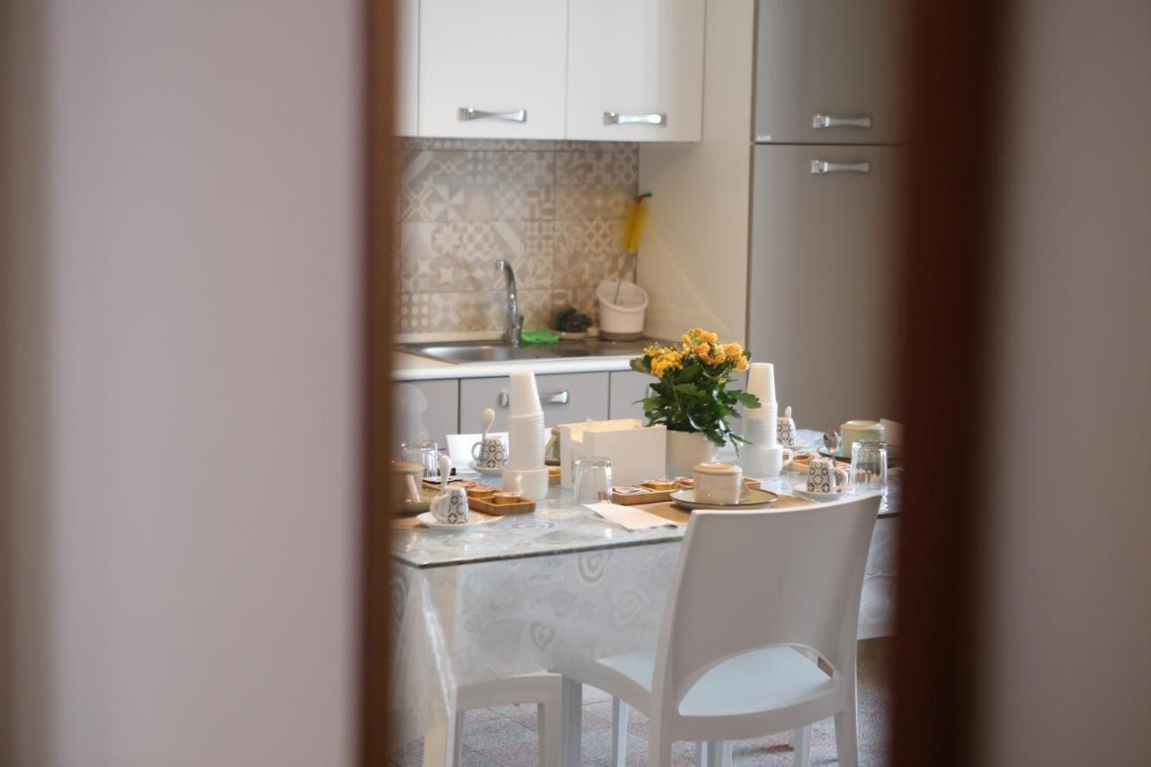 Bed and Breakfast Corsomessina64 Crotone Exterior foto