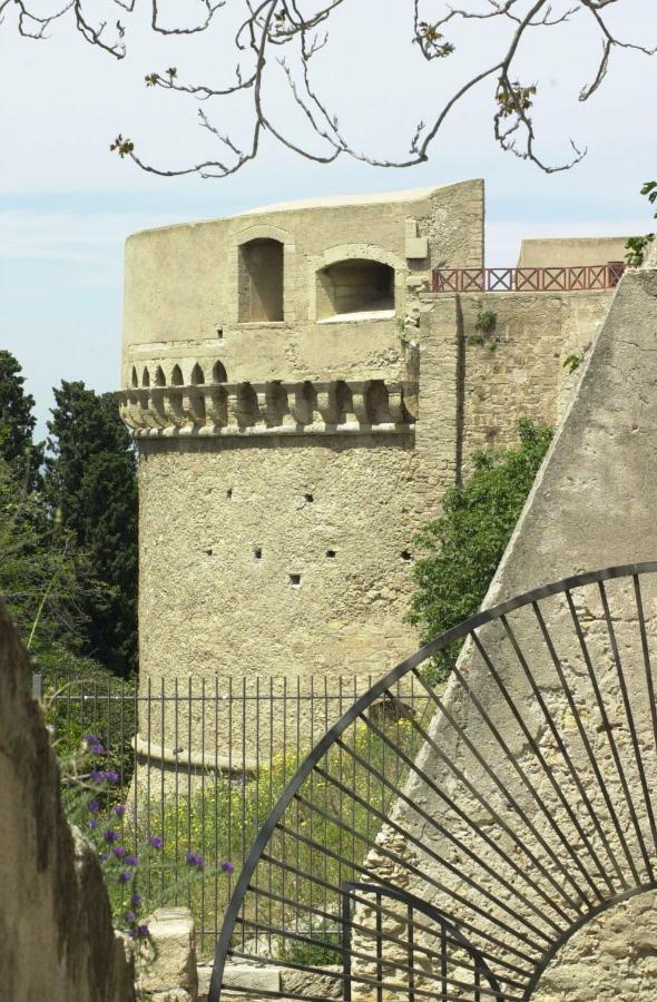 Bed and Breakfast Corsomessina64 Crotone Exterior foto